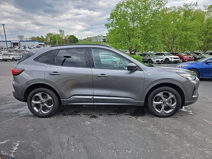 2024 Ford Escape - view 2