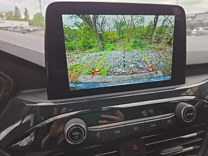 2024 Ford Escape - view 23