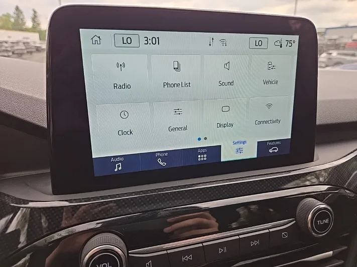 2024 Ford Escape - view 24