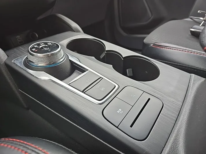 2024 Ford Escape - view 26