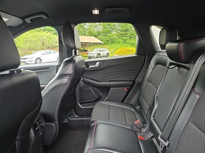 2024 Ford Escape - view 34
