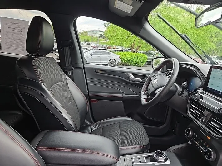 2024 Ford Escape - view 37