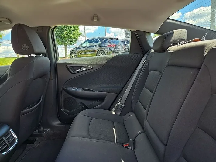 2022 Chevrolet Malibu - view 27
