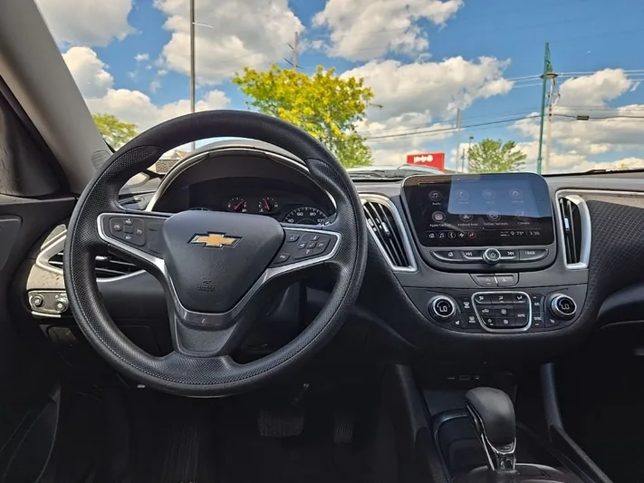 2022 Chevrolet Malibu - view 32