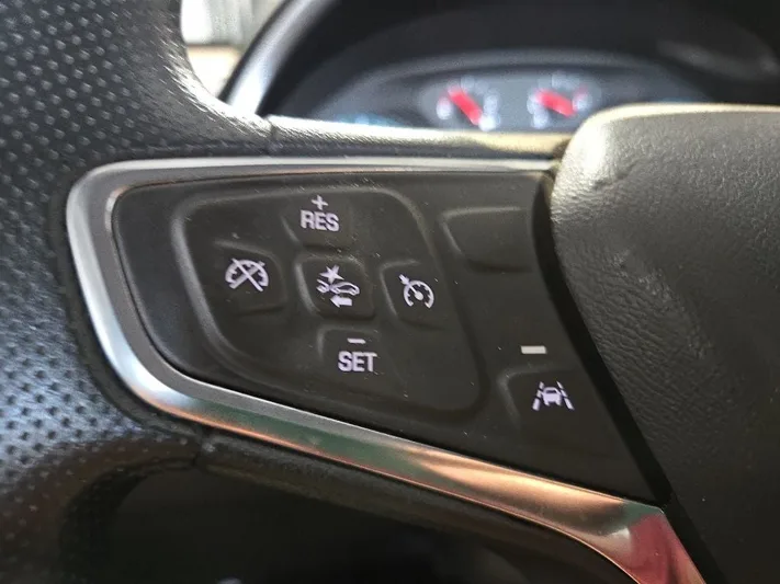 2023 Chevrolet Malibu - view 19