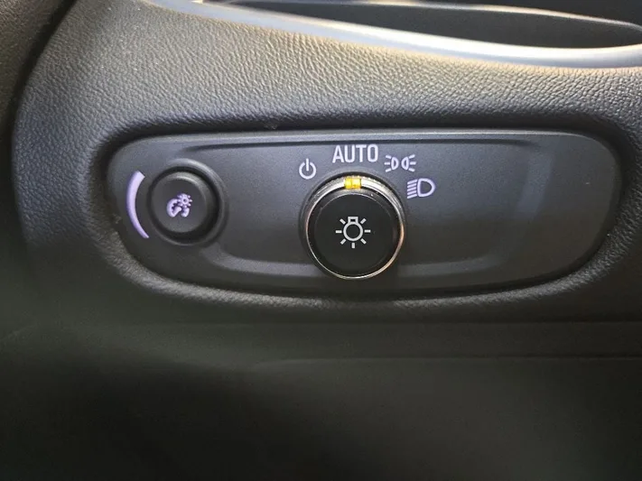 2023 Chevrolet Malibu - view 22