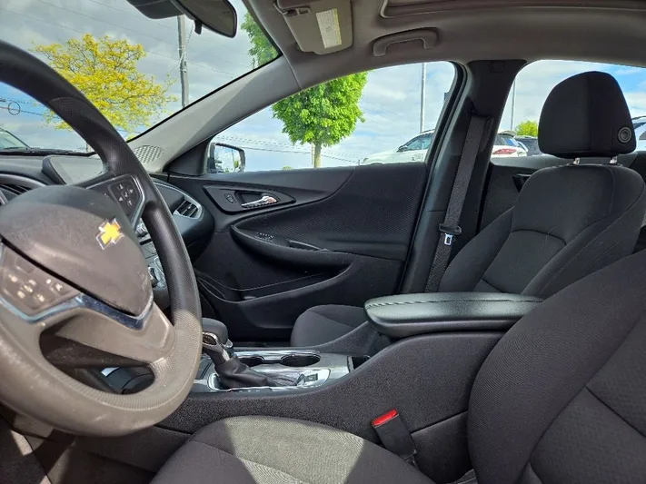 2023 Chevrolet Malibu - view 31