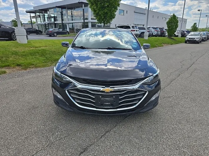2023 Chevrolet Malibu - view 10