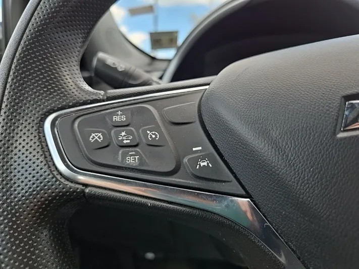 2023 Chevrolet Malibu - view 13