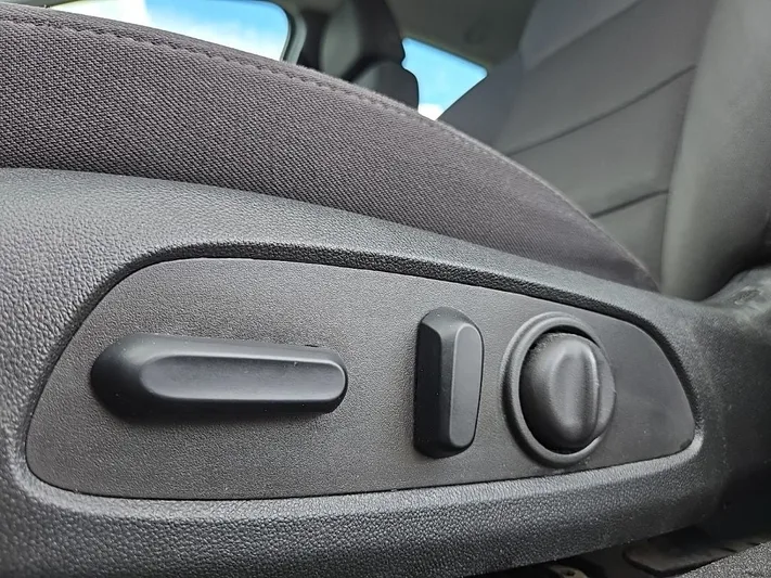 2023 Chevrolet Malibu - view 27
