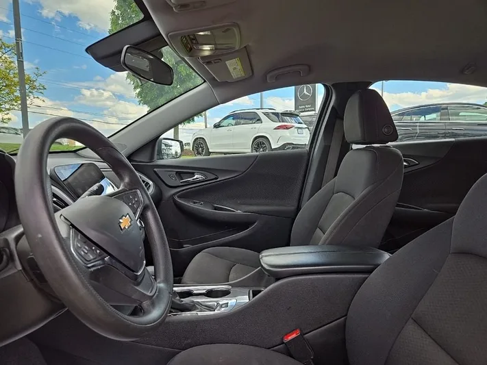 2023 Chevrolet Malibu - view 28