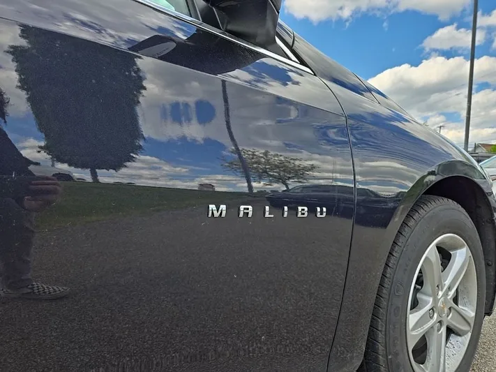 2023 Chevrolet Malibu - view 32
