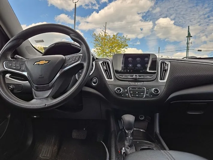2023 Chevrolet Malibu - view 34