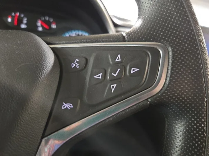 2023 Chevrolet Malibu - view 17