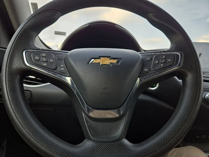 2023 Chevrolet Malibu - view 10