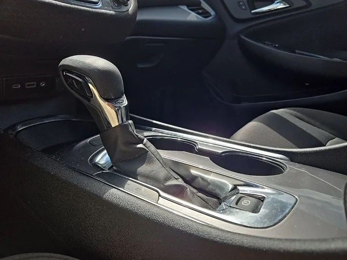 2023 Chevrolet Malibu - view 19