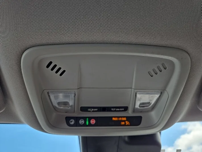 2023 Chevrolet Malibu - view 21