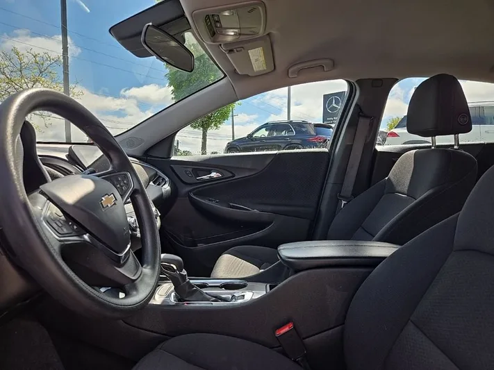 2023 Chevrolet Malibu - view 30