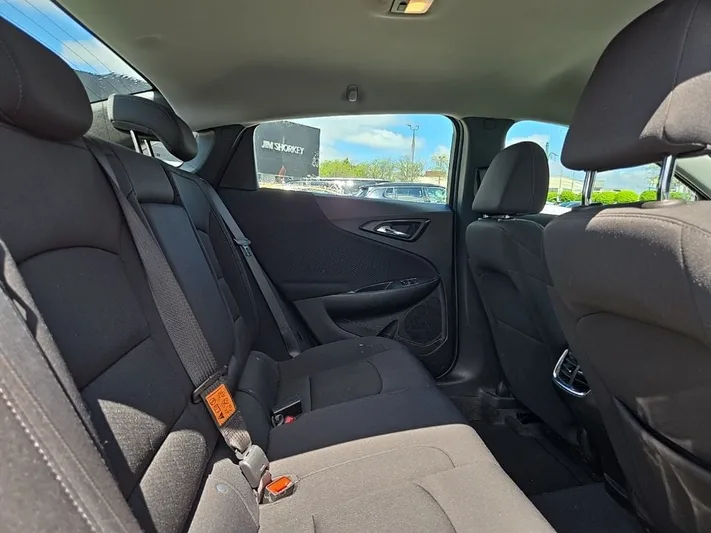 2023 Chevrolet Malibu - view 33