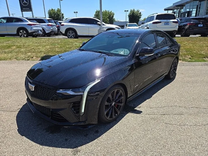 2023 Cadillac CT4 - view 12