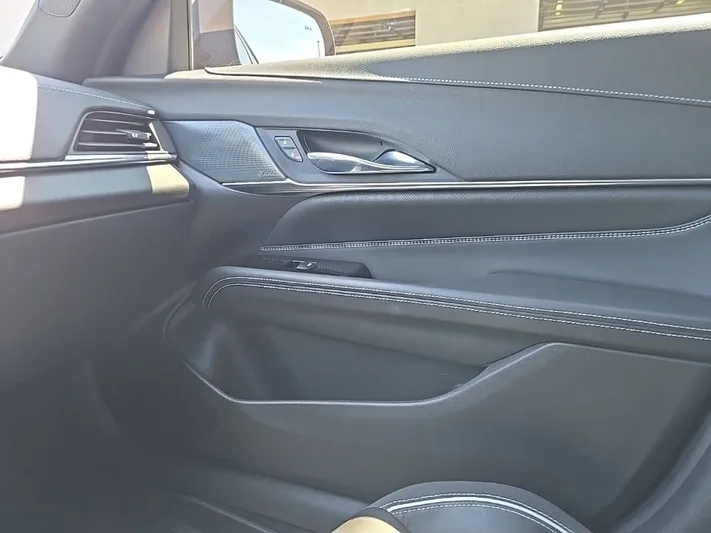 2023 Cadillac CT4 - view 27