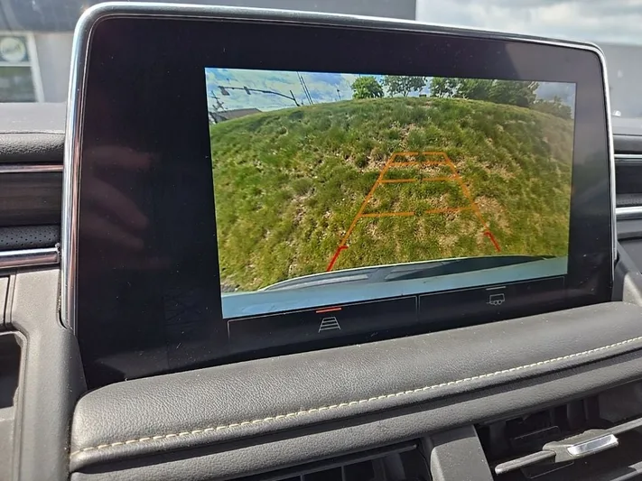 2023 GMC Yukon - view 15