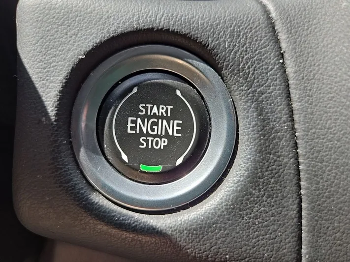 2023 GMC Yukon - view 22