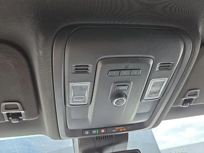 2023 GMC Yukon - view 27