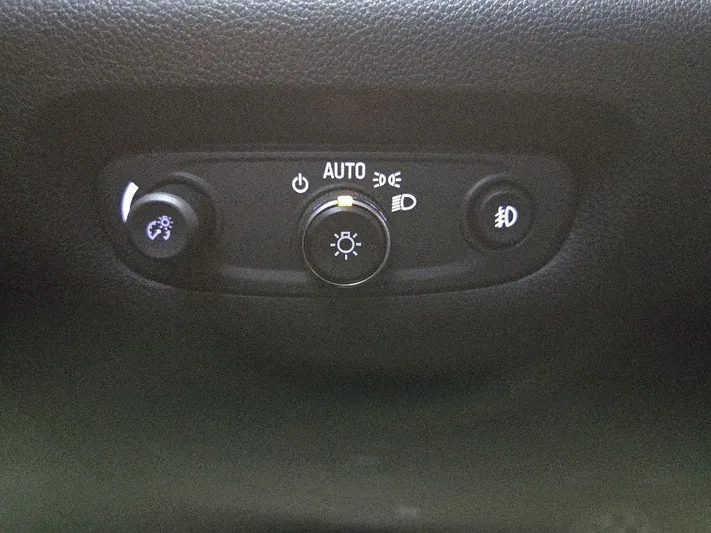 2018 Chevrolet Traverse - view 24