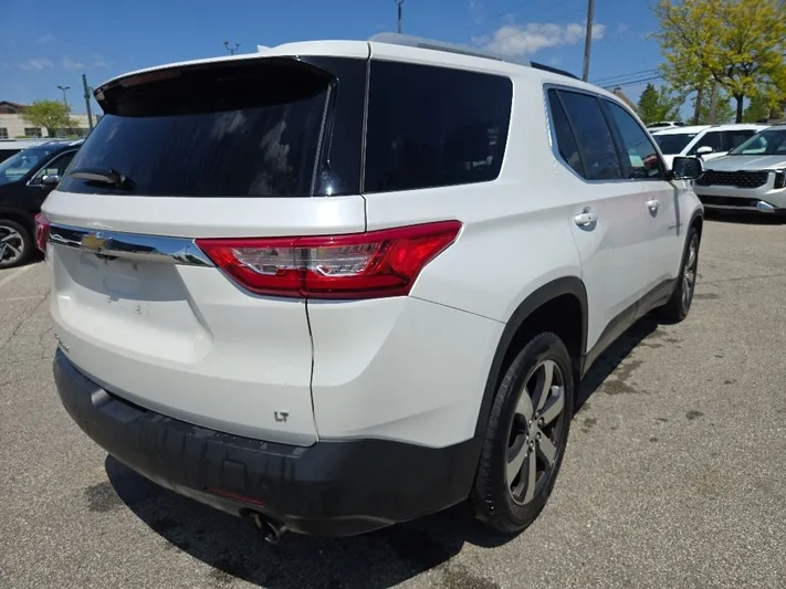 2018 Chevrolet Traverse - view 3