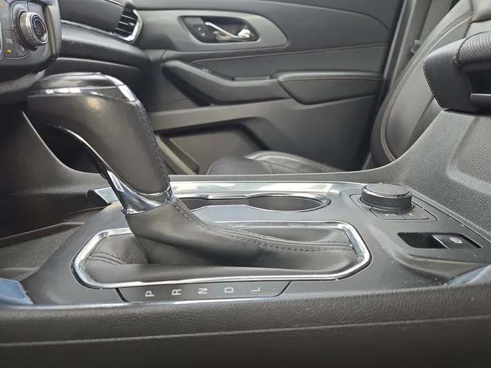2018 Chevrolet Traverse - view 21