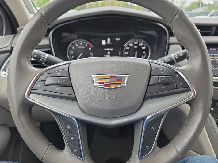 2024 Cadillac XT5 - view 15