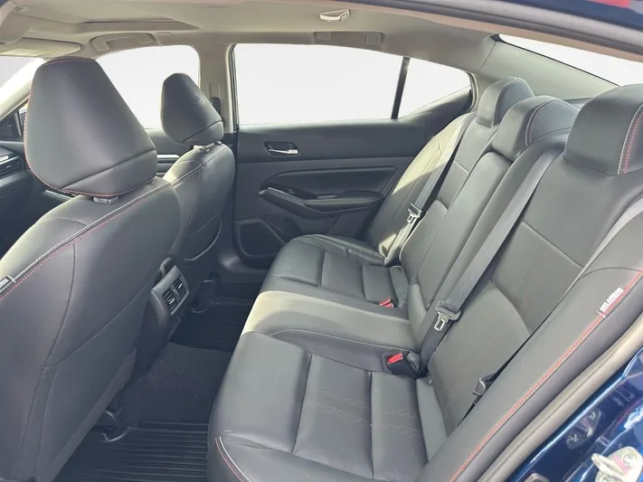 2023 Nissan Altima - view 24