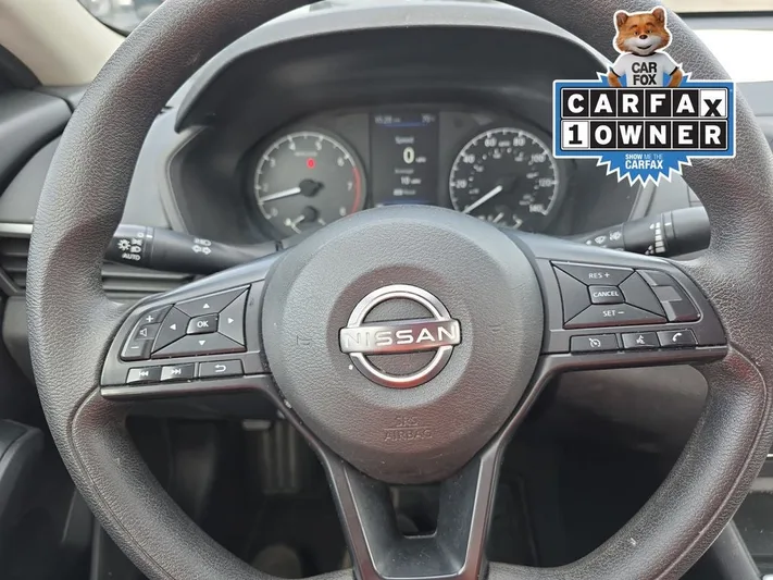 2023 Nissan Altima - view 15