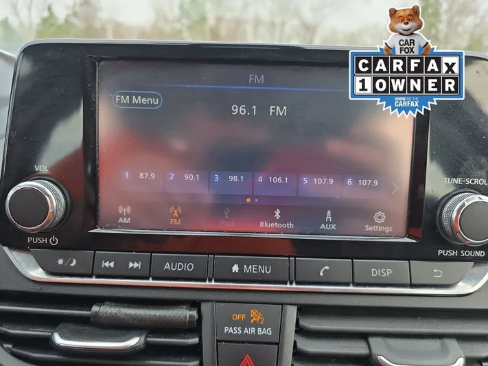 2023 Nissan Altima - view 17