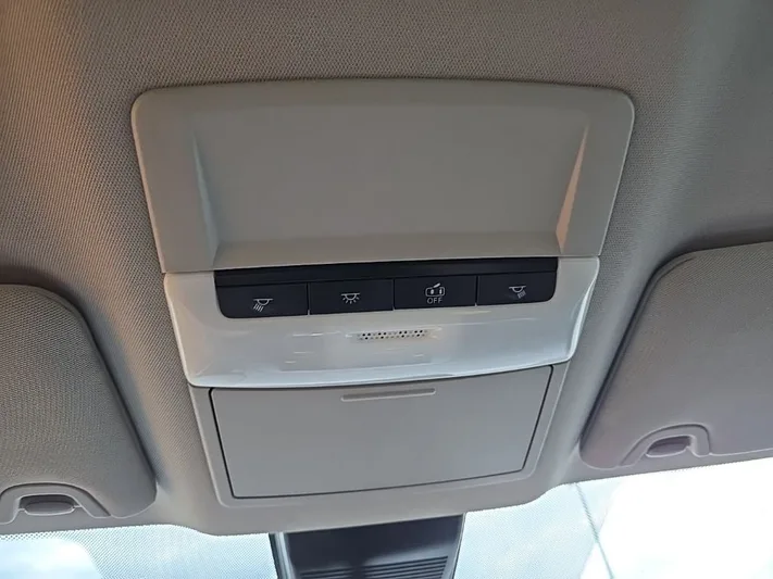 2022 Nissan Altima - view 27