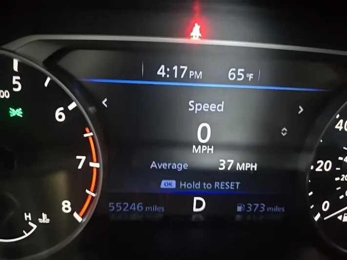 2024 Nissan Altima - view 21