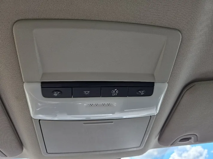2024 Nissan Altima - view 26