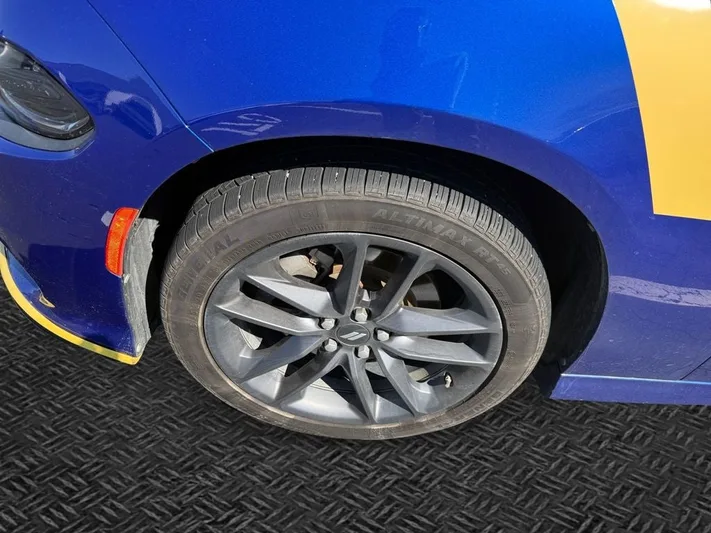 2022 Dodge Charger - view 10