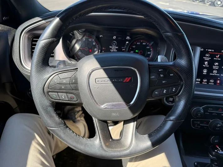 2022 Dodge Charger - view 12