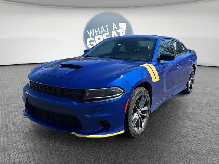2022 Dodge Charger - view 3