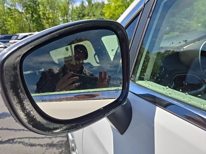 2022 Chrysler Voyager - view 32