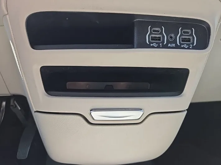 2022 Chrysler Voyager - view 33