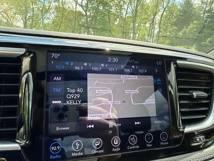 2018 Chrysler Pacifica - view 24