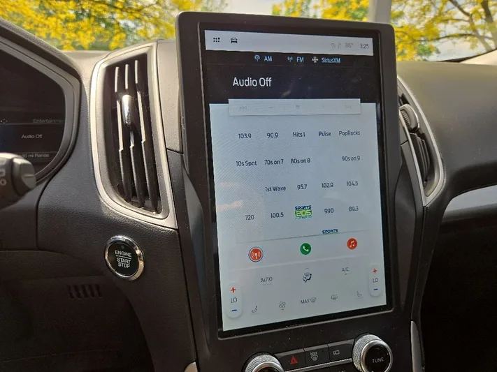 2024 Ford Edge - view 10