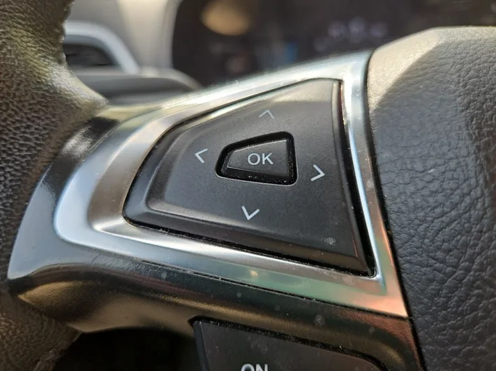2024 Ford Edge - view 17