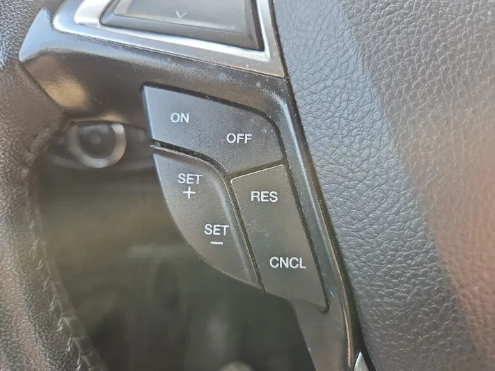 2024 Ford Edge - view 18