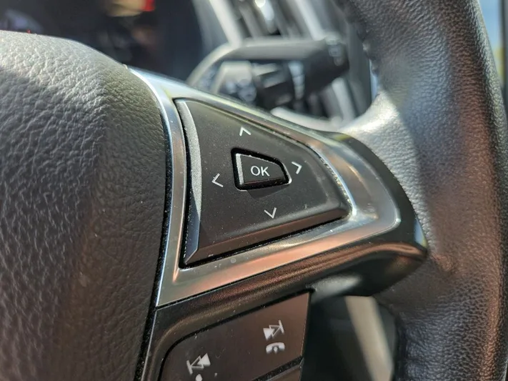 2024 Ford Edge - view 19
