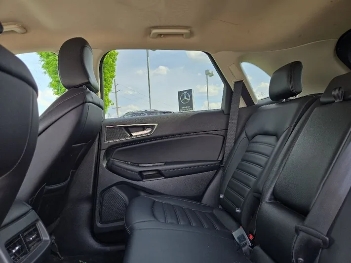 2024 Ford Edge - view 30