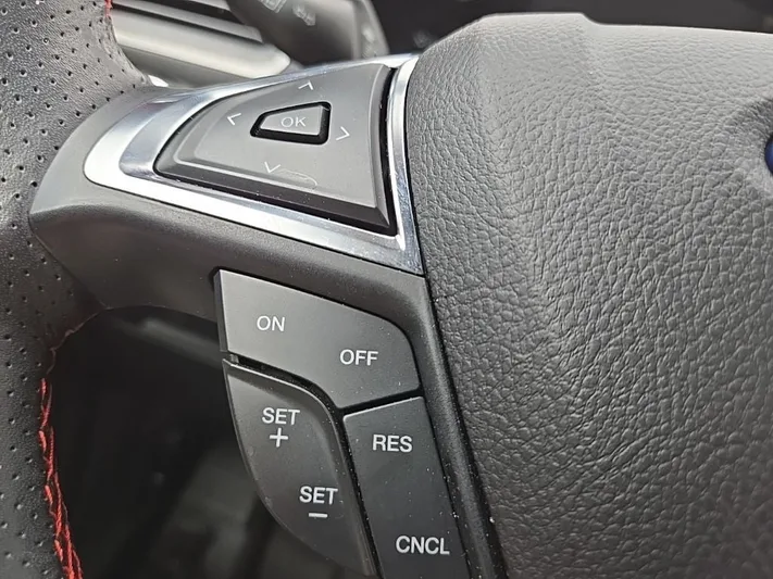 2023 Ford Edge - view 33